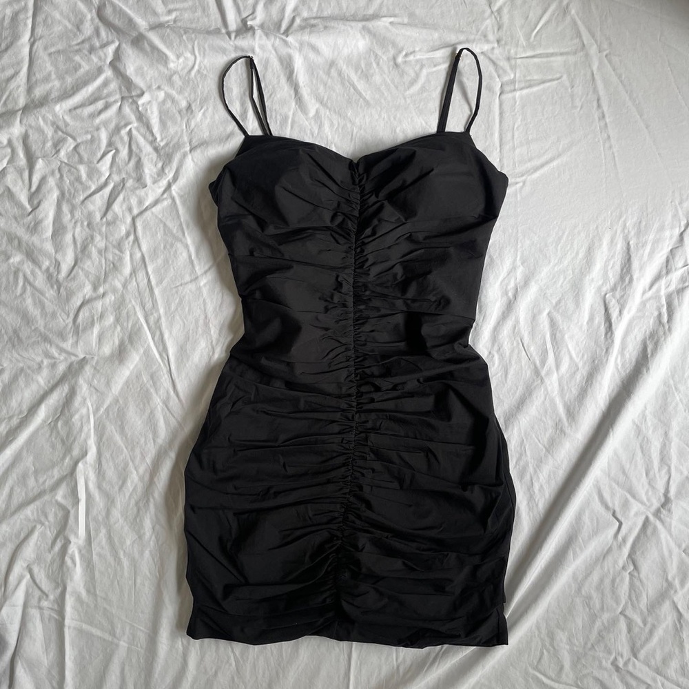 Babaton Ruched dress - Picture 2 of 6